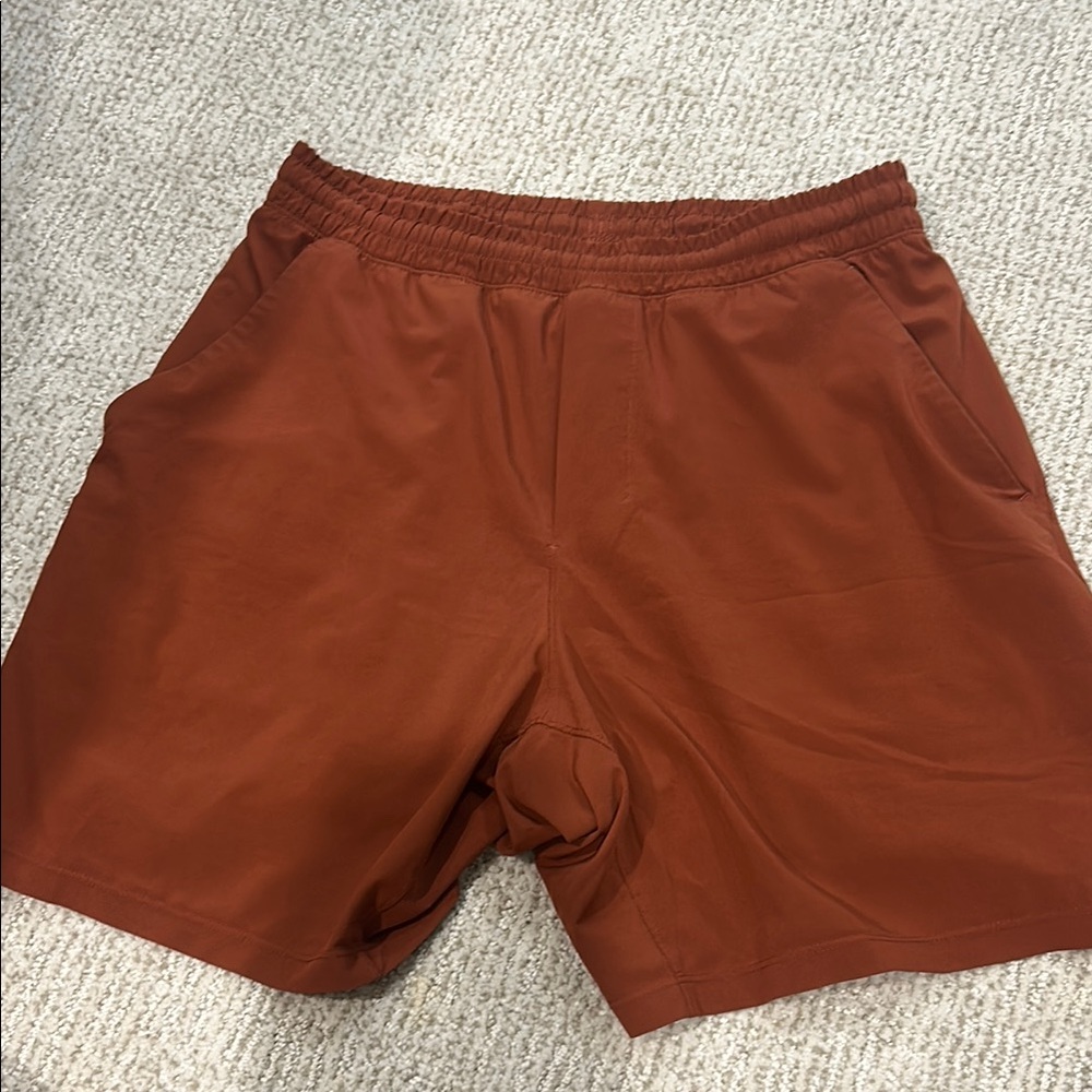 Lululemon 6 inch Men's Rust Shorts